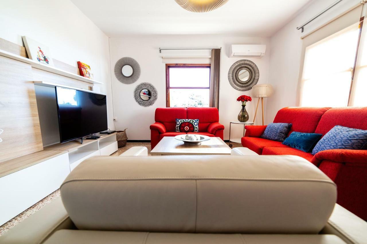 Casa Lujan Holiday home *